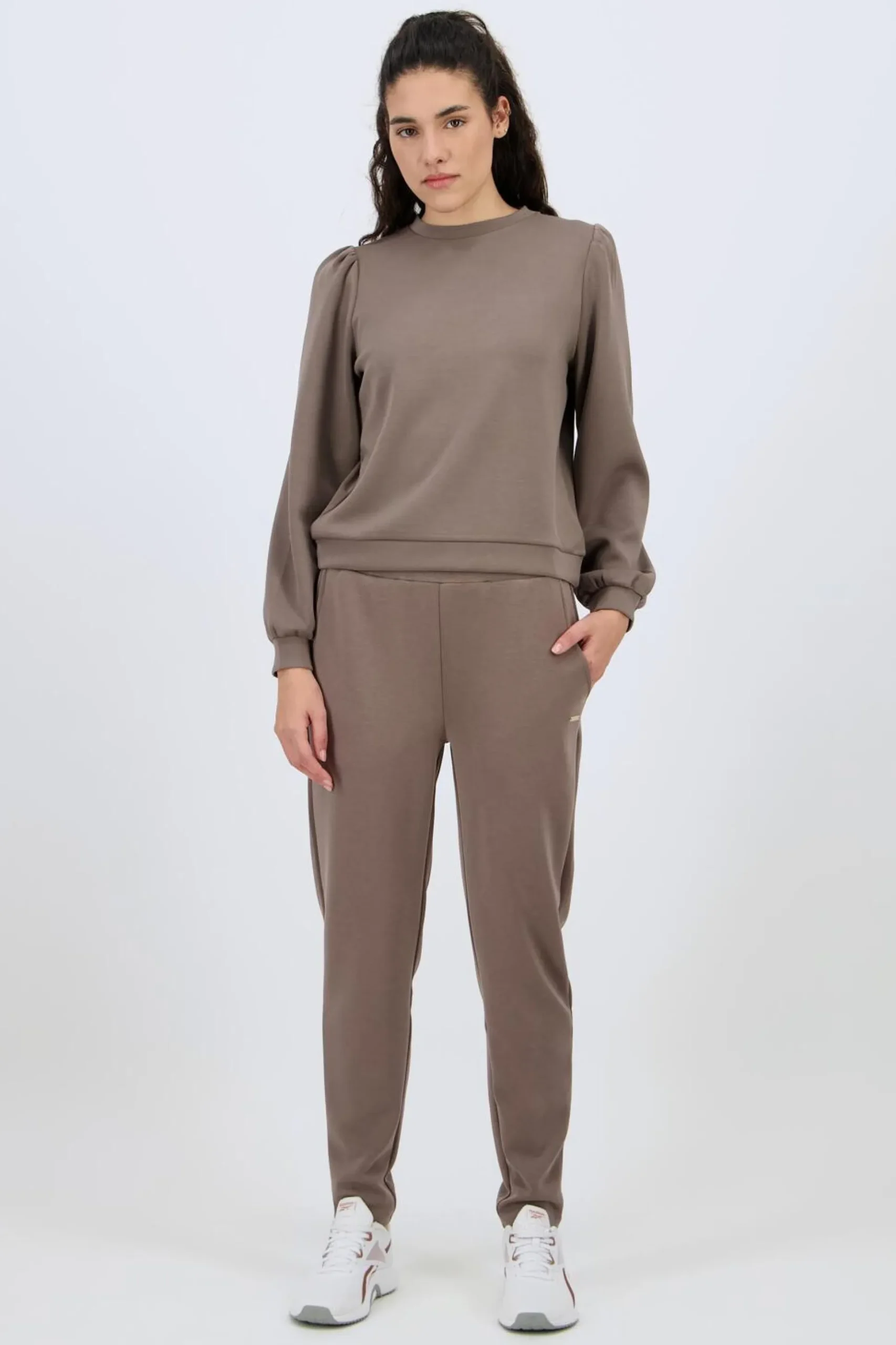 Athlecia Jillnana