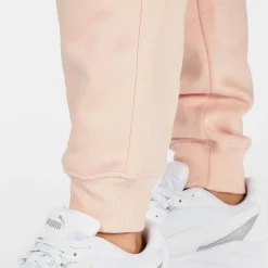 Ellesse Mom