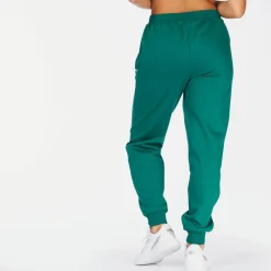 Ellesse Mom