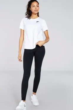 Nike Sportswear Club