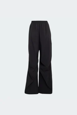Pantalón City Tech Woven Parachute adidas