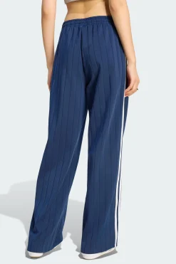 Pantalón Pinstripe Firebird Loose adidas