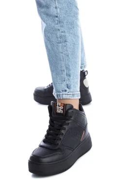 Sneaker Refresh 171330