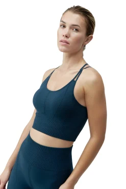 Top De Mujer Kamay Born Living Yoga