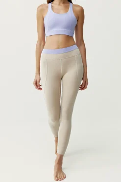 Top De Mujer Navani Born Living Yoga