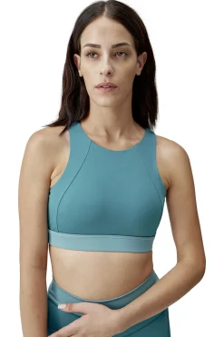 Top Fiorella Born Living Yoga