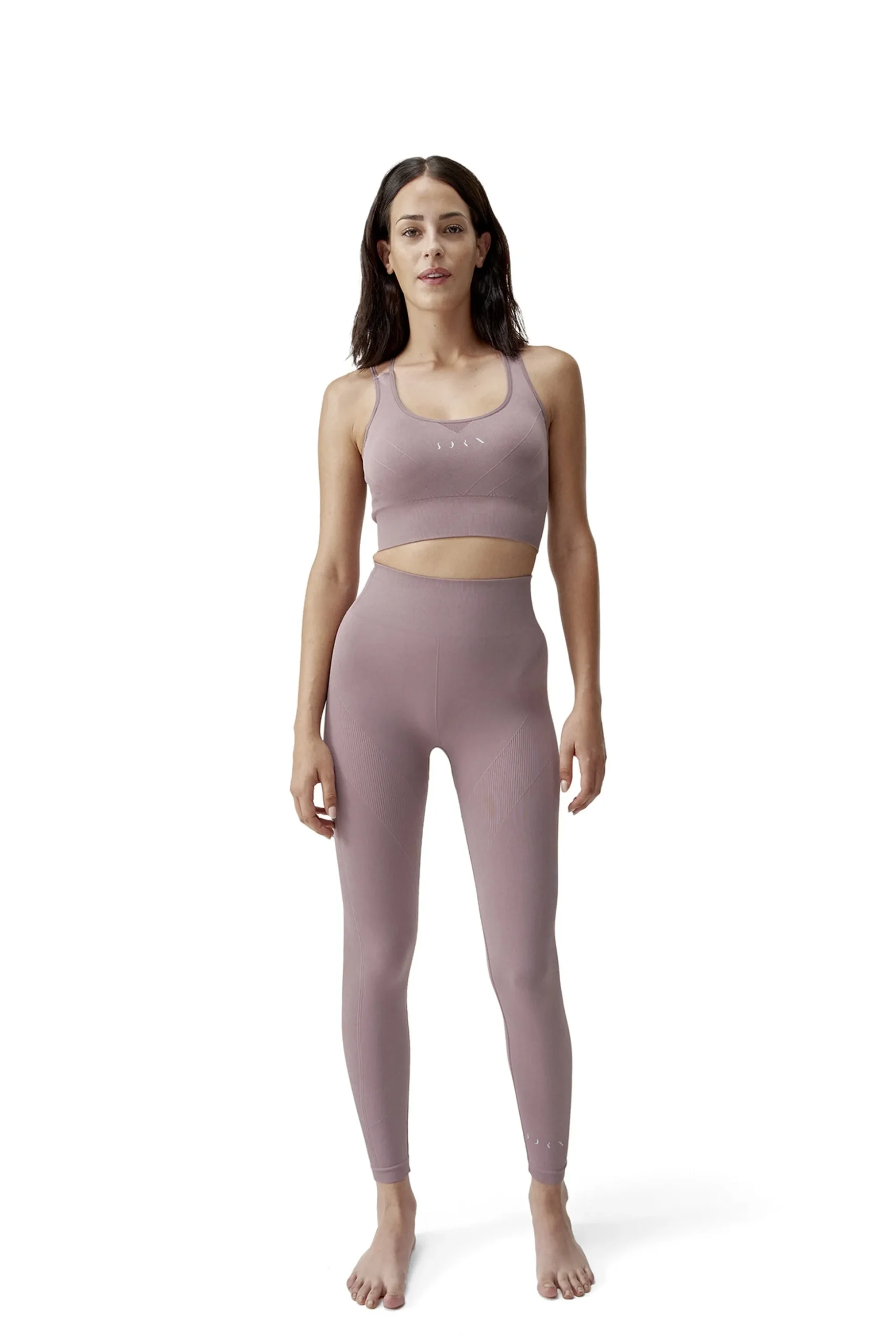 Top Keren Born Living Yoga
