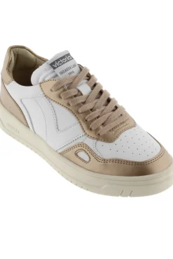 Zapatillas De Efecto Piel Victoria Seul Con Piezas Metalizadas En Contraste Y Cordones A Juego